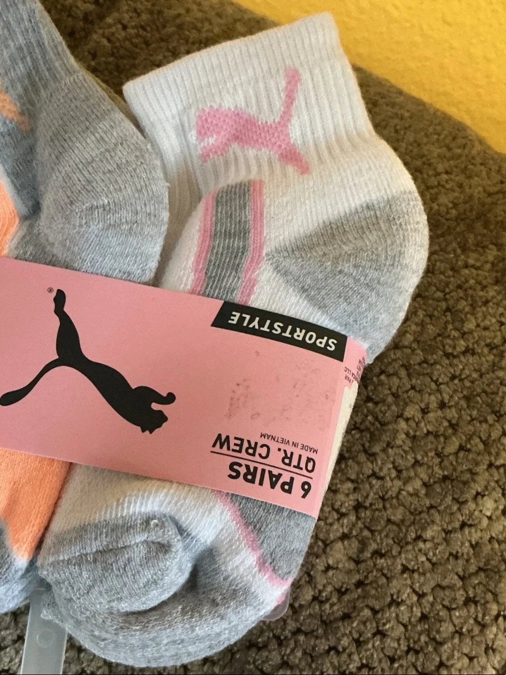 Puma Girls' Crew Socks – Gray & White with Pink and Peach Logos nwt small